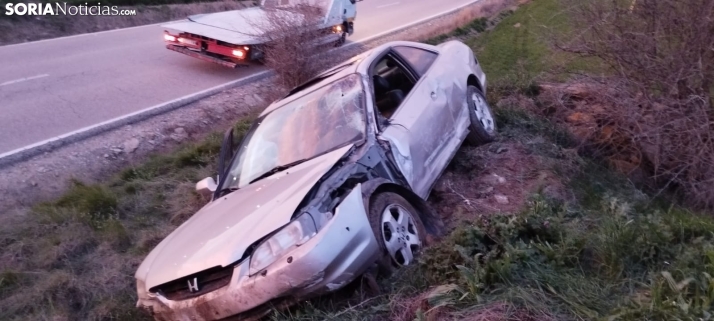 Tres heridos al salirse su coche de la carretera en Ólvega