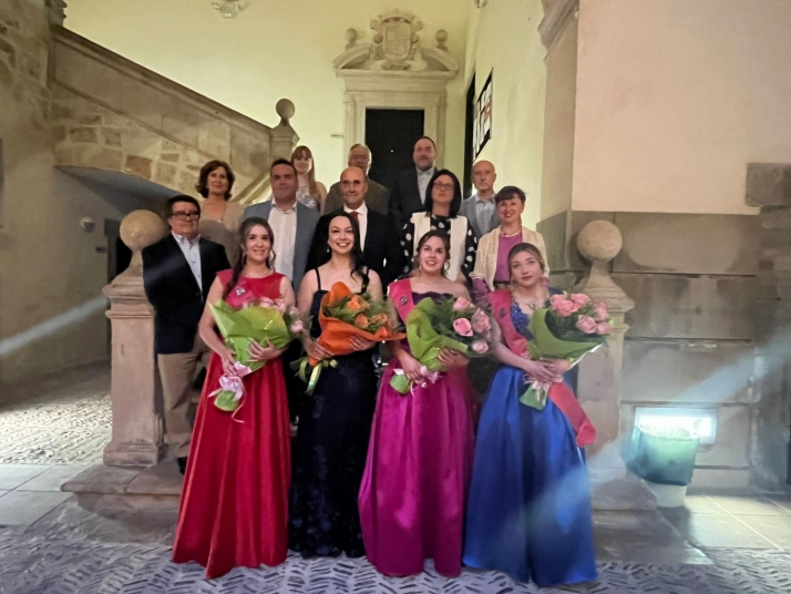 Fotos: Ágreda presenta a la Reina y Damas de las fiestas de la Virgen de los Milagros