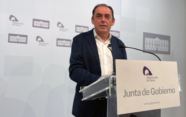 La Diputación aprueba 332.850 euros para nuevos vehículos y equipamiento destinados a Vías y Obras