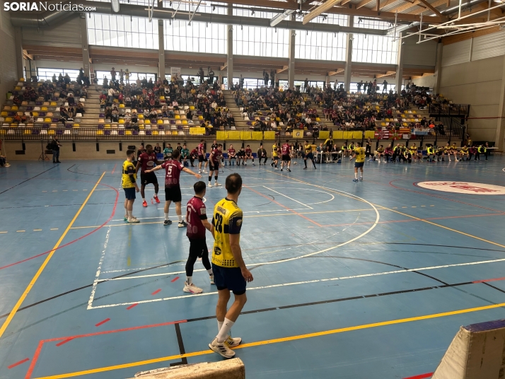 Revuelta y Figueredo lideran al BM Soria en su primera victoria en la fase de ascenso a Plata ante el BM Romo