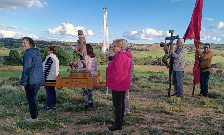 Quintanilla de Tres Barrios honra a San Isidro y bendice sus campos