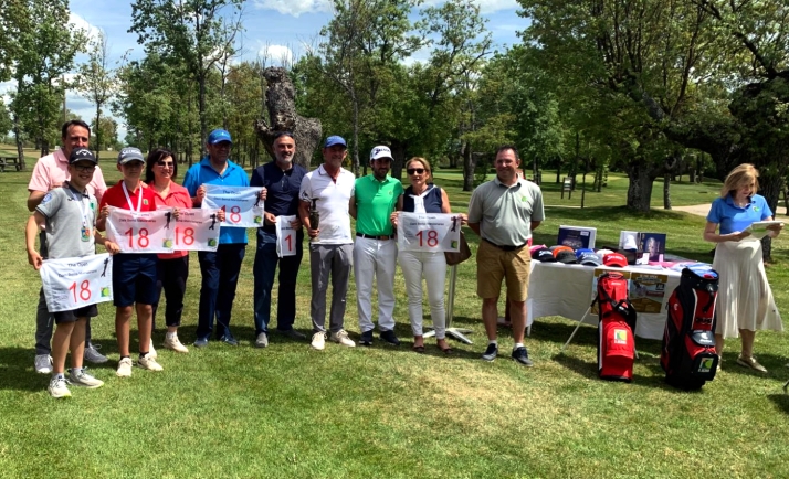 76 jugadores en Open Daniel Berná de golf