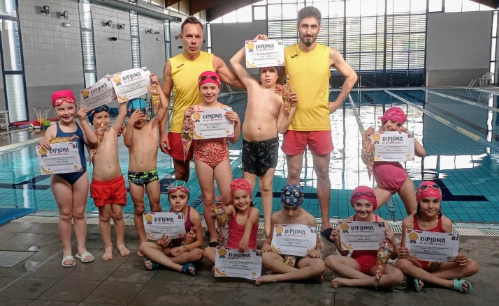 La piscina climatizada burgense cierra curso cumpliendo su temporada número 20