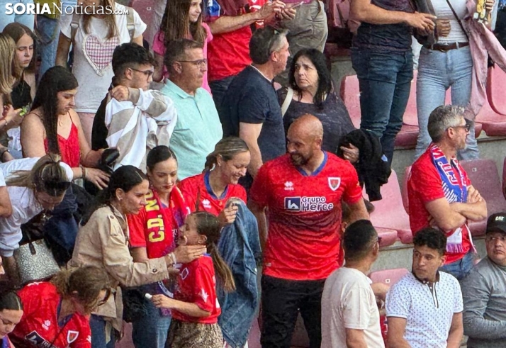 Nadie se quiere perder el Numancia vs Yeclano: El campeón del Mundo, Pepe Reina, presente en Los Pajaritos