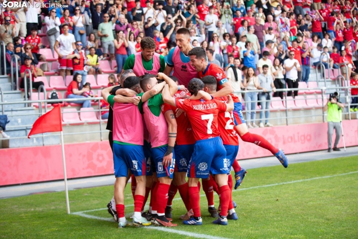 Numancia 2-1 Yeclano: Los sorianos resisten con uno menos y toman ventaja en la final por el ascenso