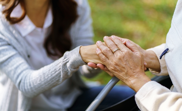 Castilla y León convoca apoyos destinados a la contratación de desempleados para cubrir bajas por cuidado de hijos o familiares