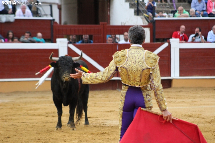 GALERÍA | Corrida de toros del Domingo de Calderas