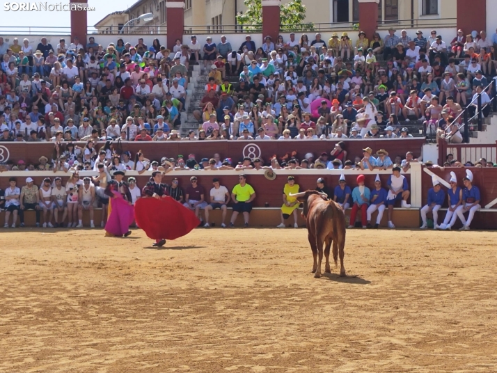 Numeroso público para la primera del Viernes de San Juan
