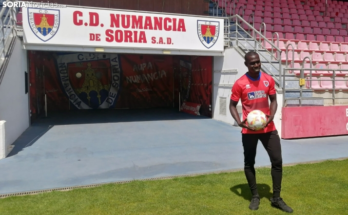Sigue el goteo de novedades para el CD Numancia 2024-2025: Moustapha continúa