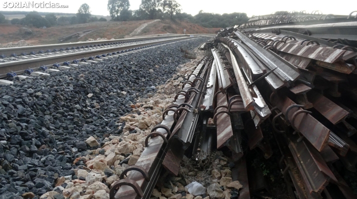 Sorprendidos in fraganti por la Guardia Civil durante el hurto más de dos toneladas de vía férrea 