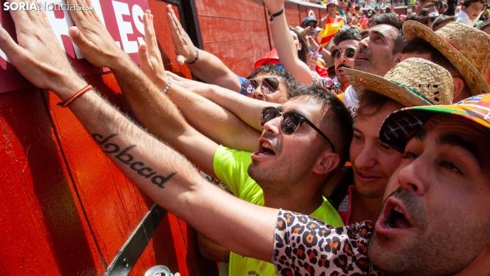 FIESTAS DE SAN JUAN (Fotos) | Imaginación al poder en el Viernes de Toros