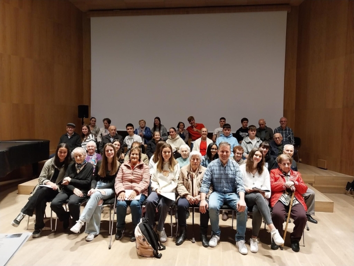 Un concierto que rompe fronteras: La Coral Intergeneracional de Alzheimer Soria, a escena