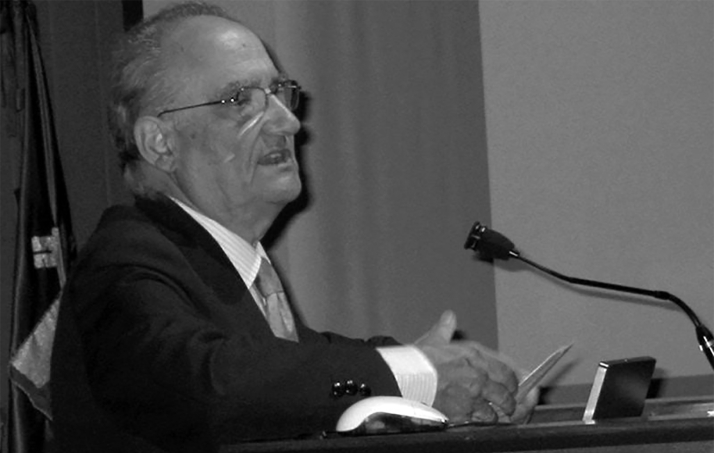 Fallece el doctor Enrique Casado de Frías