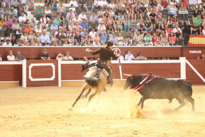 GALERÍA | Vistosos rejones para abrir los Sanjuanes 2024