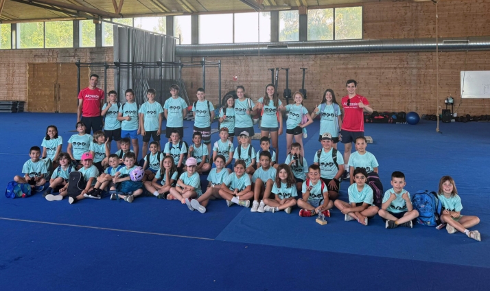 40 jóvenes atletas cierran este viernes el Campus de Triatlón en Almazán