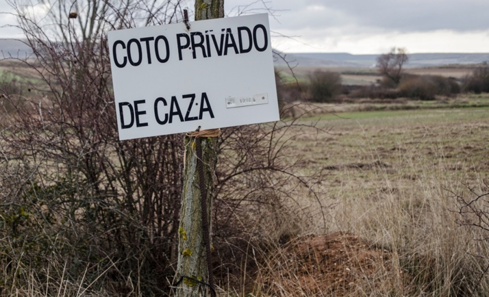 El TSJCyL ratifica la absolución de un acusado de golpear a otro hombre y causarle lesiones graves tras una discusión en un coto de caza