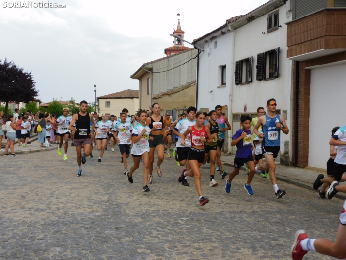 EN FOTOS | El calor no cesa las ganas de quemar zapatilla en la carrera popular Diego Barranco