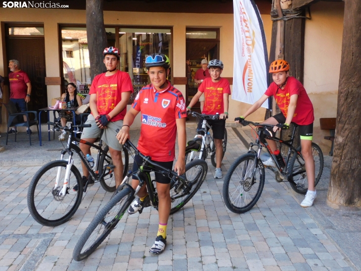 Fotos: Berlanga se vuelca con la Vuelta a España Ultreya