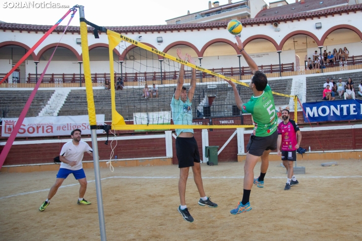El Voley Plaza celebra su décimo aniversario, tratando de alcanzar los 350 participantes