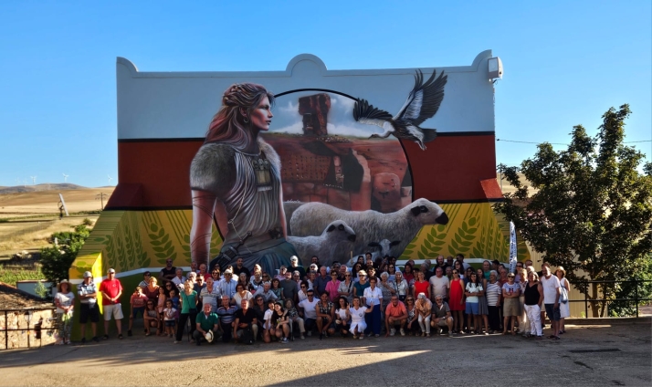 Montejo de Tiermes presenta a su guerrera celtíbera de 7 metros de altura