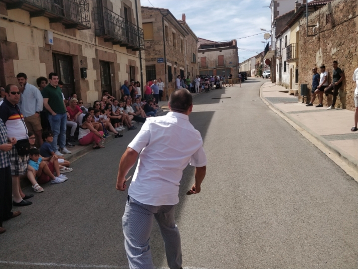 Comienzan las fiestas en el barrio de Las Casas