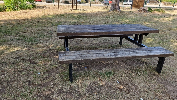 Abierto el plazo para renovar el mobiliario urbano de los pueblos