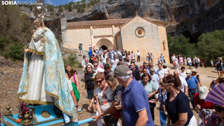 EN FOTOS | Cientos de sorianos celebran San Bartolo en una romería por el Cañón de río Lobos