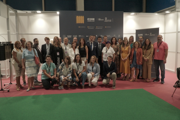 La Junta de Castilla y León y CEOE promueven la participación de empresas en la feria Km 0 dentro de la Mercedes Fashion Week