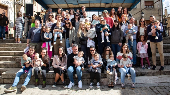 En imágenes: Duruelo homenajea a los niños nacidos en 2023 y a los mayores de la localidad