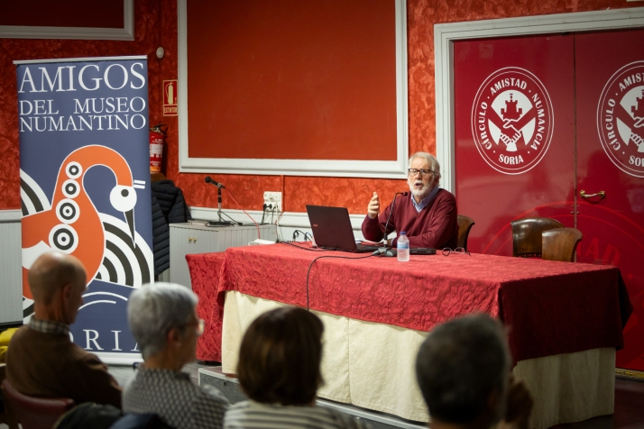 Gran éxito en el ciclo de conferencias Origen de la cultura castreña soriana del Casino
