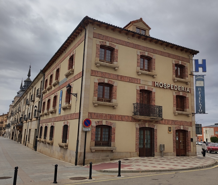 El Fielato cumple 18 años de servicio hotelero en El Burgo de Osma