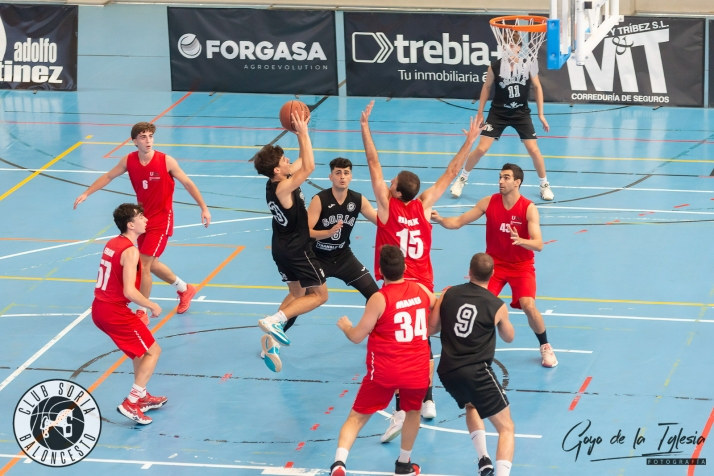 El Club Soria Baloncesto sufre ante la Universidad de Valladolid su primer tropiezo del curso (73-77)