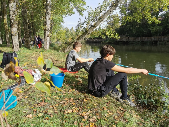 Fotos: Los más pequeños también se atreven a pescar en el torneo de El Campano Chico