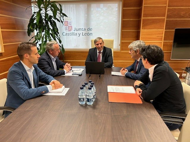 La Junta mantiene un encuentro con el Colegio Profesional de Ingenieros en Informática de Castilla y León
