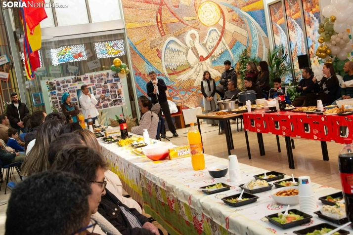 La parroquia de Camaretas celebra una comida solidaria para el reencuentro y la unión