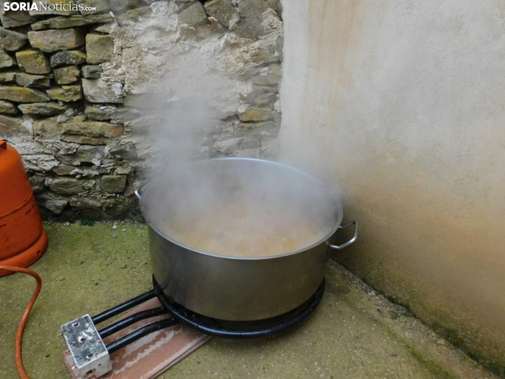 Cómo preparar un buen puchero de garbanzos con bacalao
