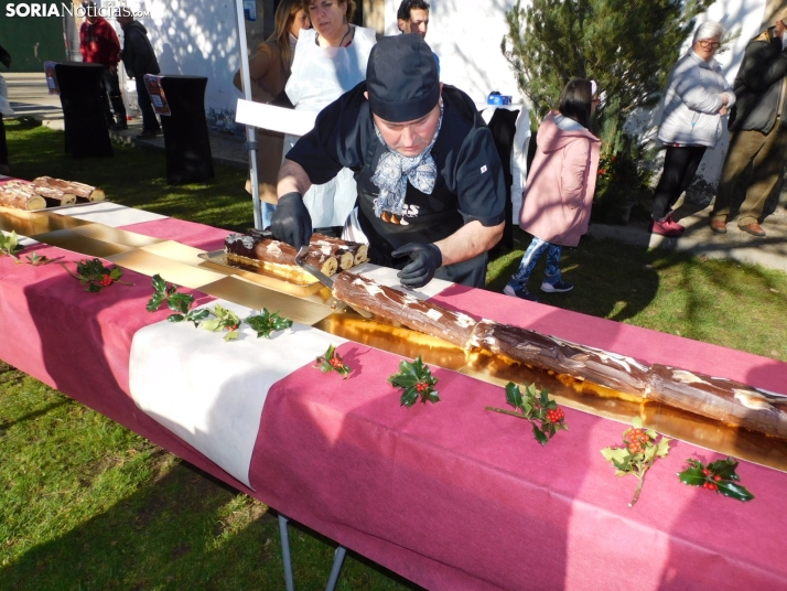 Este pueblo de Soria elabora un dulce navideño de ¡20 metros de longitud!