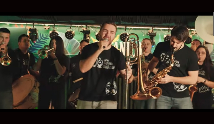 VIDEO | La charanga La Que Has Liao lanza su primer tema
