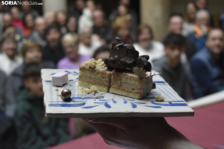 Cardo rojo de Ágreda, la verdura que (también) está deliciosa bañada en chocolate