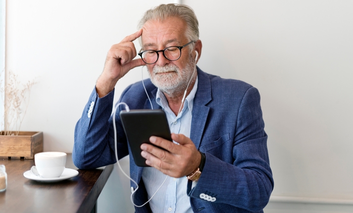 Más de 2.600 usuarios de Castilla y León aprenden a usar la banca digital con el programa de la Junta