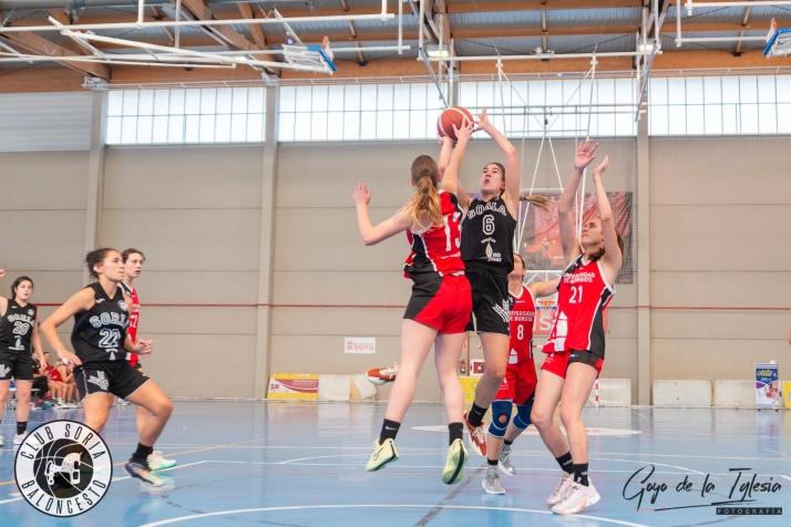 El CSB femenino rozó la sorpresa en Santander ante el segundo clasificado (71-67)