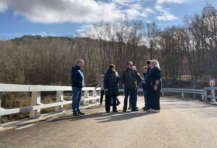 Bliecos y Serón de Nágima estrechan lazos con una calzada más segura y moderna