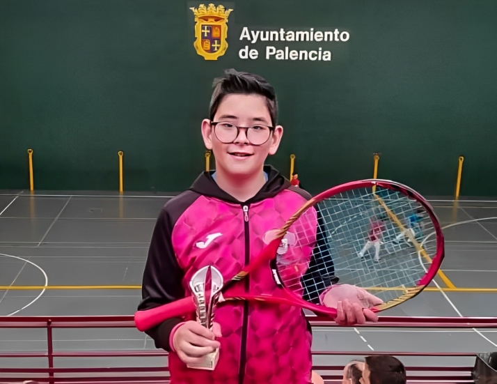 El futuro del frontenis soriano tiene nombre y apellidos: Álvaro Martín Rodas