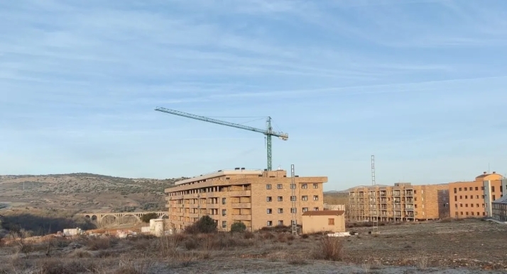 El Ayuntamiento acuerda una multa de 150.000 € por la quinta planta