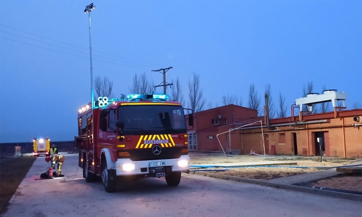 Sofocado un fuego en la planta de biogás de Almazán