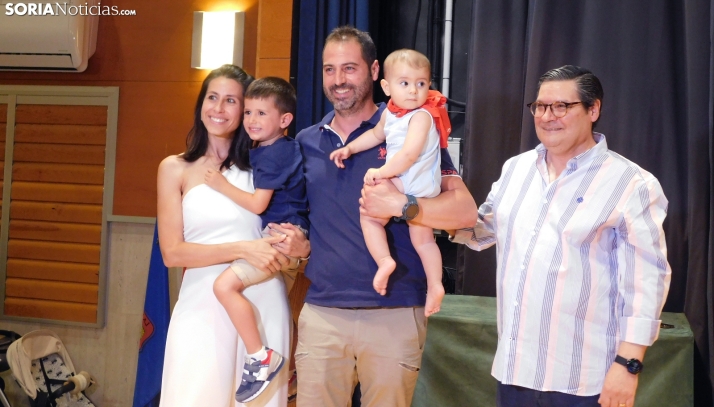 En su apuesta por las familias,  El Burgo convoca nuevas ayudas para la natalidad