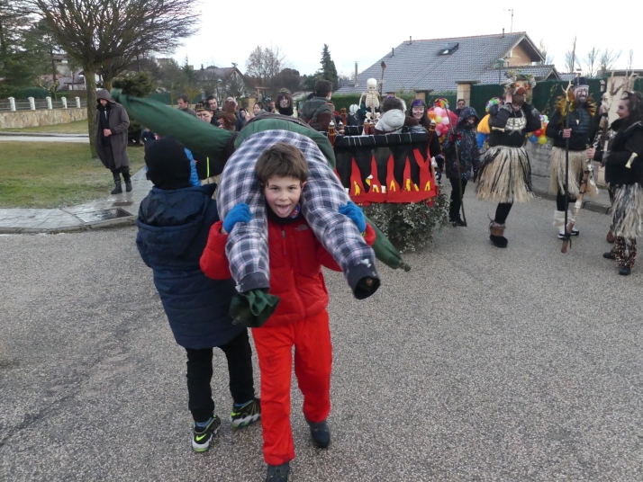 Fuentetoba celebra su Carnaval más divertido