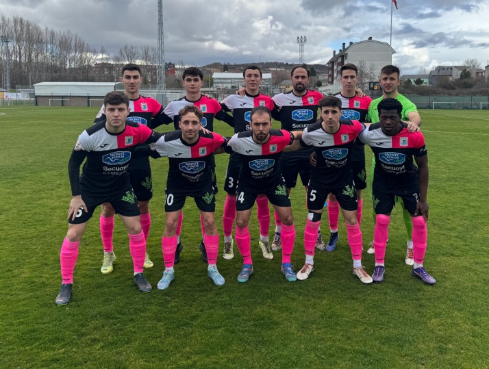 Atlético Bembibre 1-1 S.D. Almazán: A los adnamantinos se les escapa el triunfo en el añadido