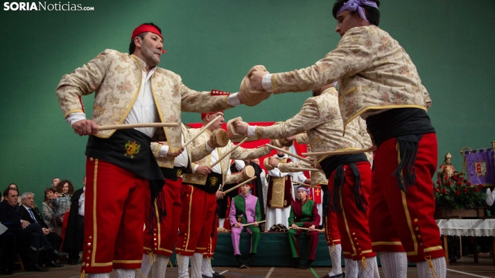 GALERÍA | Pese al cambio de ubicación, San Leonardo disfruta de su Paloteo 