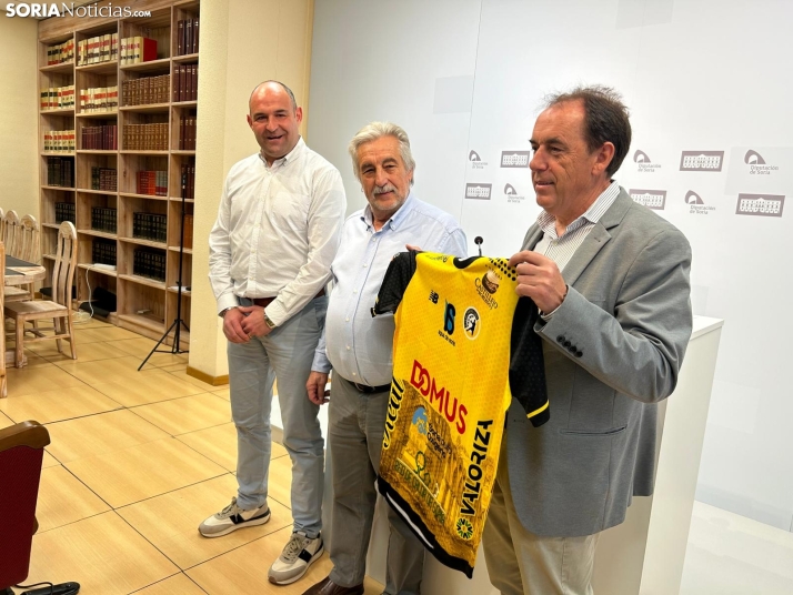 La Diputación apoya al deporte soriano con 54.000 euros para triatlón, duatlón, balonmano y bádminton